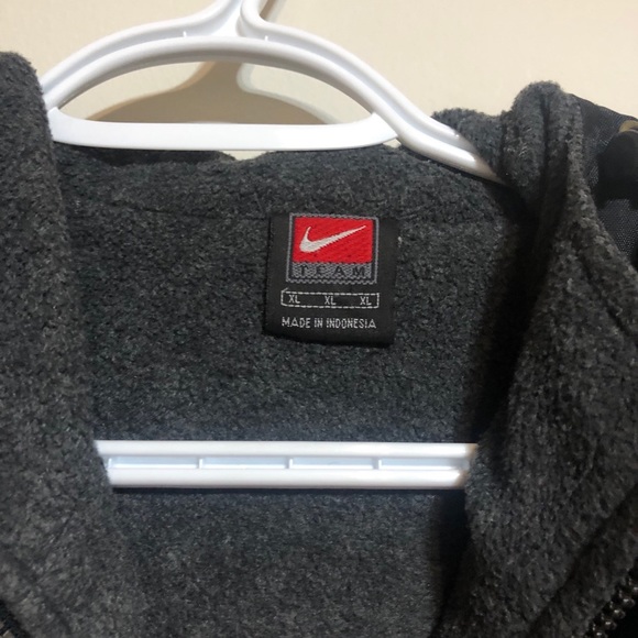 Nike Jacket - Picture 2 of 2
